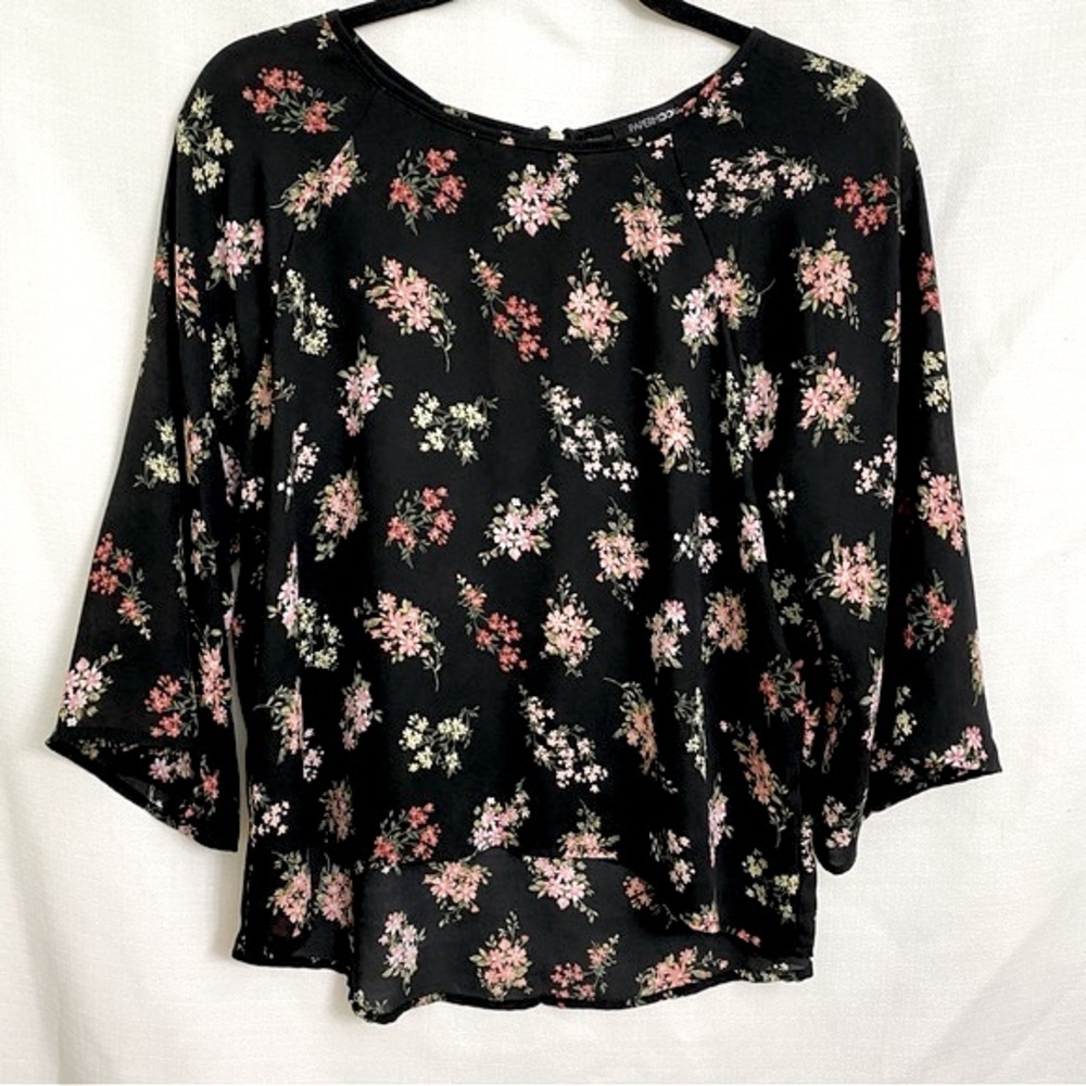 Papermoon- black floral blouse- Size Medium Petite